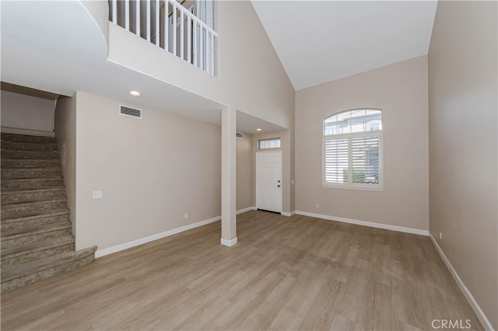 Residential Lease for rent at 54 Melrose, Mission Viejo CA featuring 3 beds and 3 baths