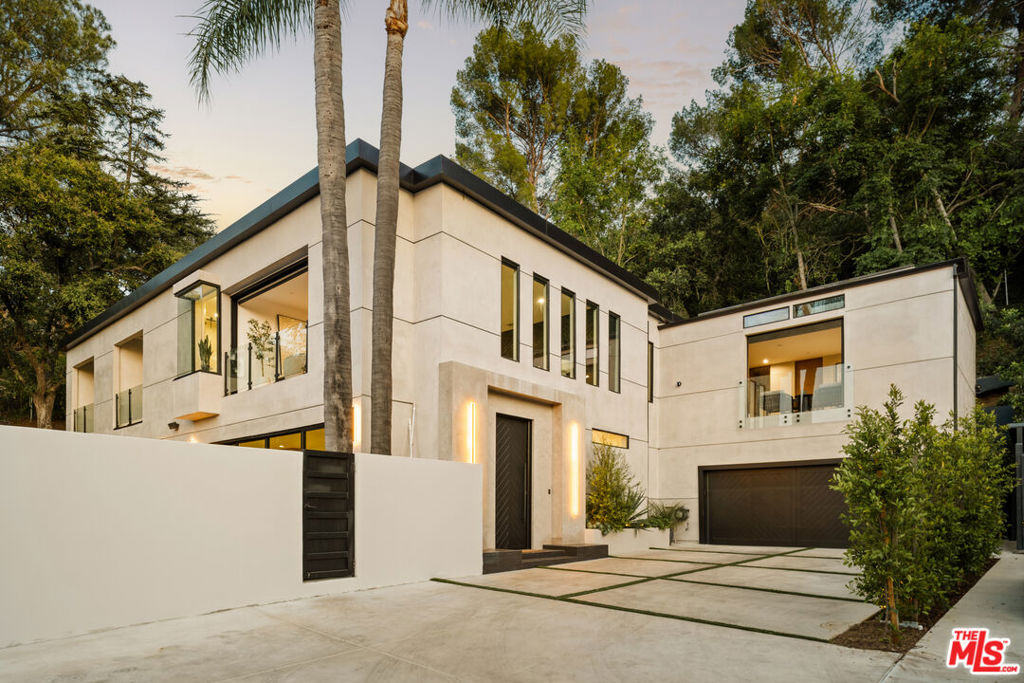 Residential for sale at 3208 Oakley Drive, Los Angeles CA featuring 6 beds and 7 baths