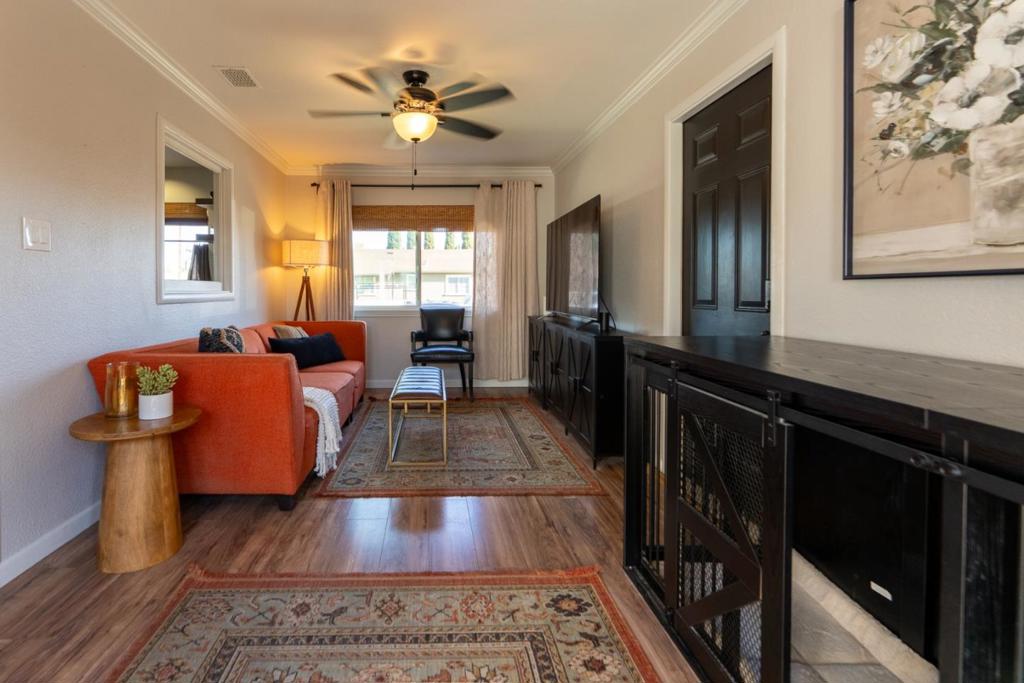Residential for sale at 1825 Wilshire Boulevard, San Jose CA featuring 3 beds and 1 bath