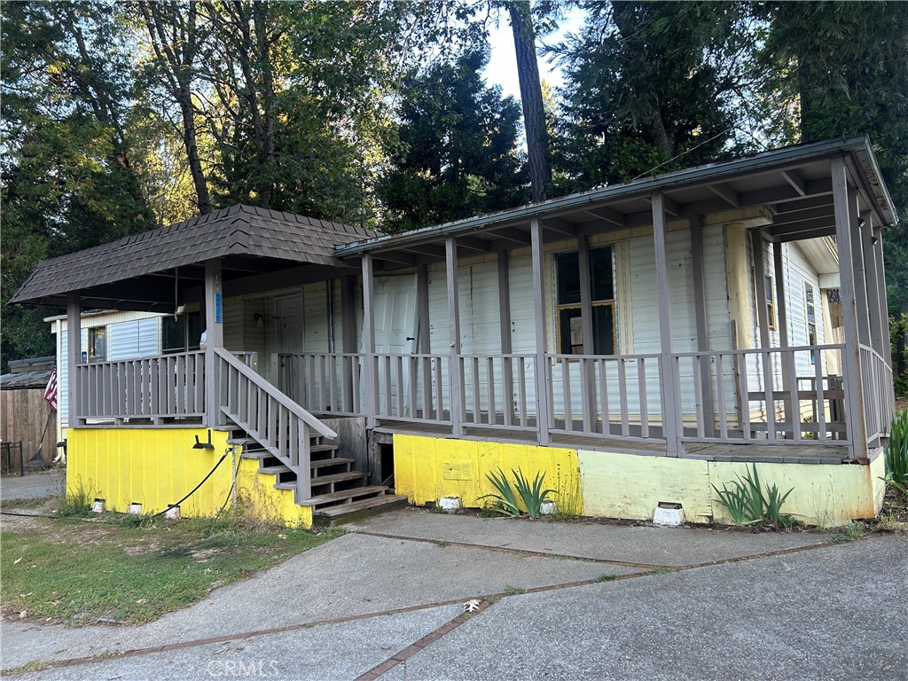 Residential Lease for rent at 14435 Skyway, Magalia, Butte CA featuring 2 beds and 2 baths