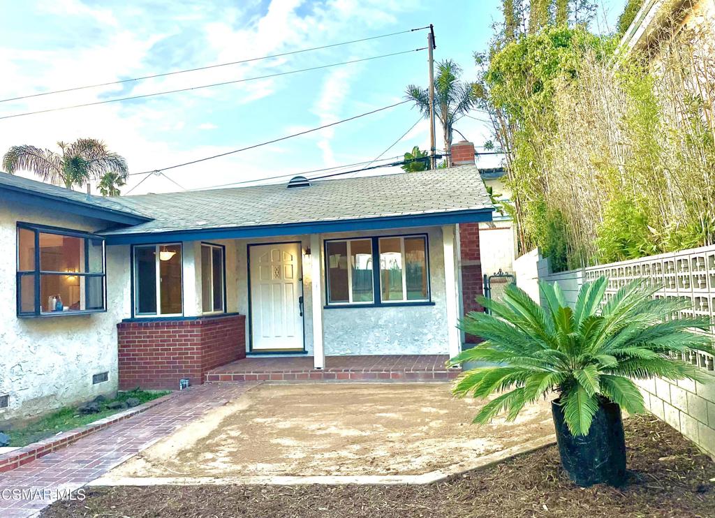Residential Lease for rent at 1045 Marvista Avenue, Seal Beach CA featuring 3 beds and 2 baths