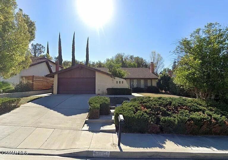 Residential Lease for rent at 28910 Calabria Drive, Agoura Hills CA featuring 4 beds and 2 baths