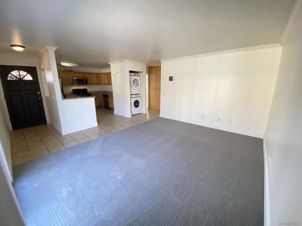 Residential Lease for rent at 1324 Iris Ave. 5, Imperial Beach CA featuring 2 beds and 1 bath
