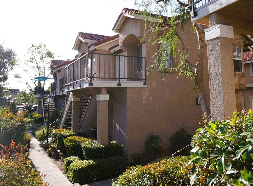 Residential Lease for rent at 4 Via Compania, Rancho Santa Margarita CA featuring 2 beds and 2 baths