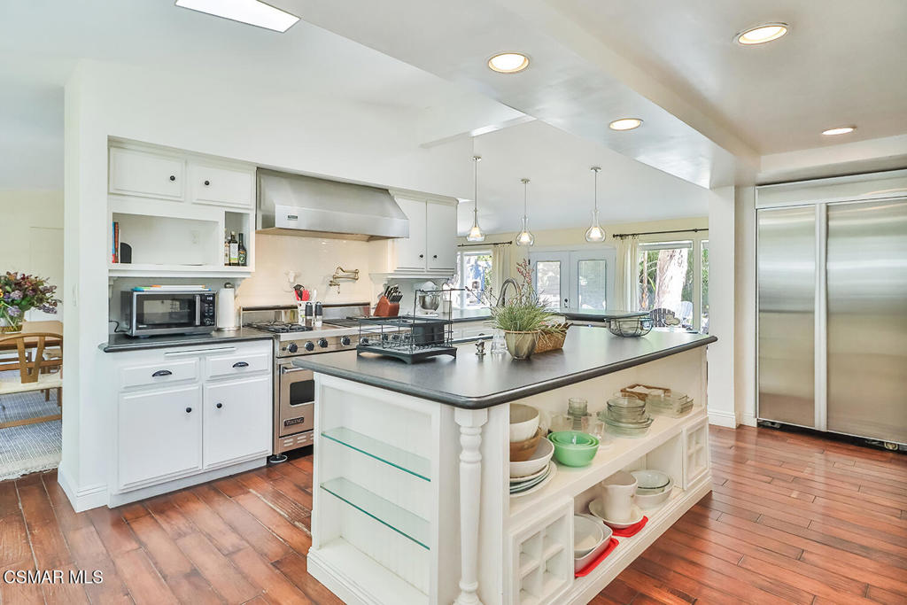 Residential Lease for rent at 31944 Pacific Coast Highway, Malibu CA featuring 4 beds and 4 baths