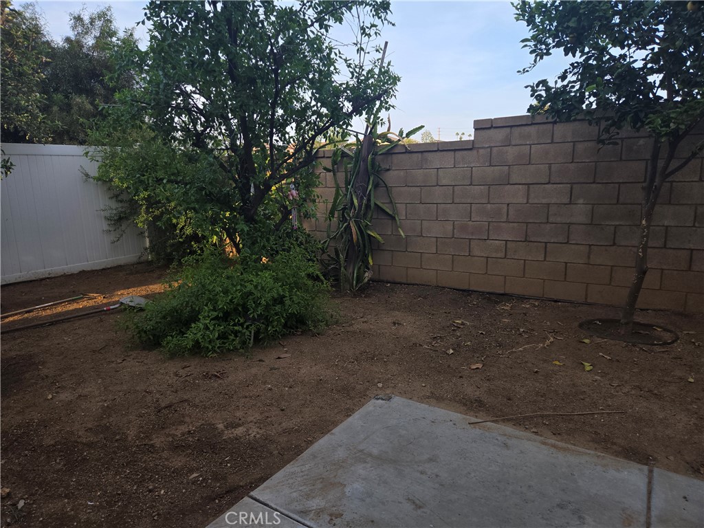 Residential Lease for rent at 1662 Palermo Drive, Riverside CA featuring 1 bed and 1 bath