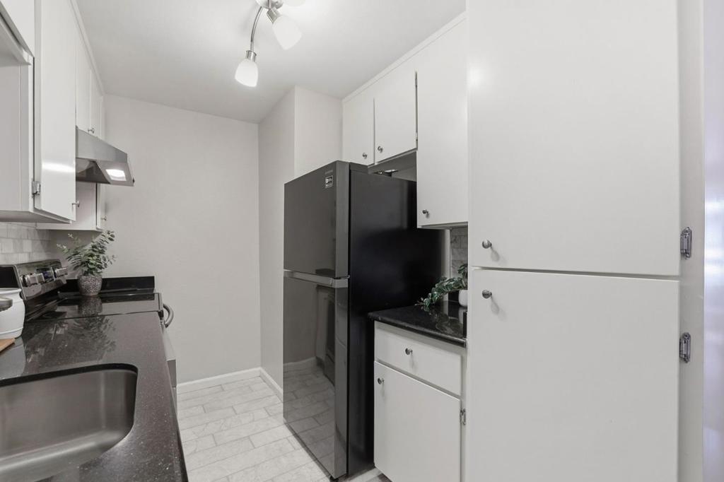 Residential for sale at 309 Tradewinds Drive 10, San Jose CA featuring 1 bed and 1 bath