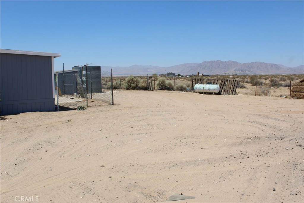 Residential Lease for rent at 15030 Fairlane, Lucerne Valley, San Bernardino CA featuring 4 beds and 2 baths