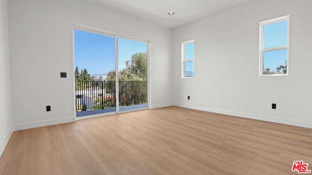 Residential Lease for rent at 10844 Peach Grove Street, North Hollywood, Los Angeles CA featuring 4 beds and 4 baths