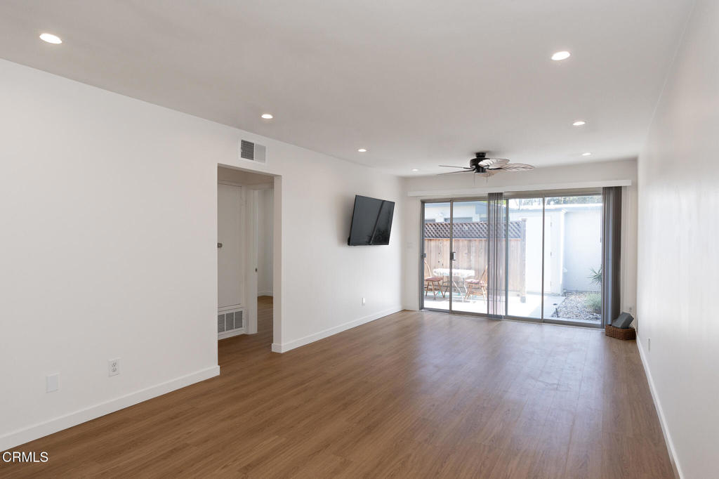 Residential Lease for rent at 130 E Alta Green, Port Hueneme CA featuring 2 beds and 1 bath