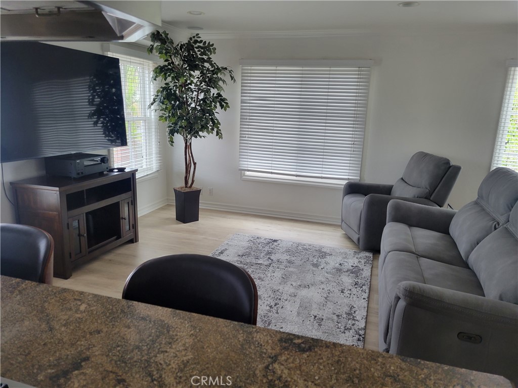 Residential Lease for rent at 512 1/2 35th Street, Newport Beach CA featuring 4 beds and 4 baths