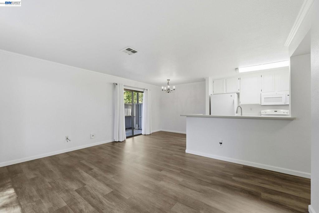 Residential for sale at 5005 Grey Feather Cir, San Jose CA featuring 2 beds and 1 bath