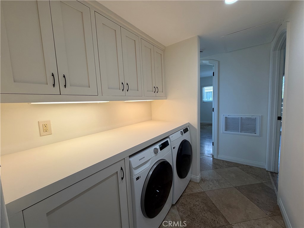 Residential Lease for rent at 34132 Selva 250, Dana Point CA featuring 3 beds and 2 baths