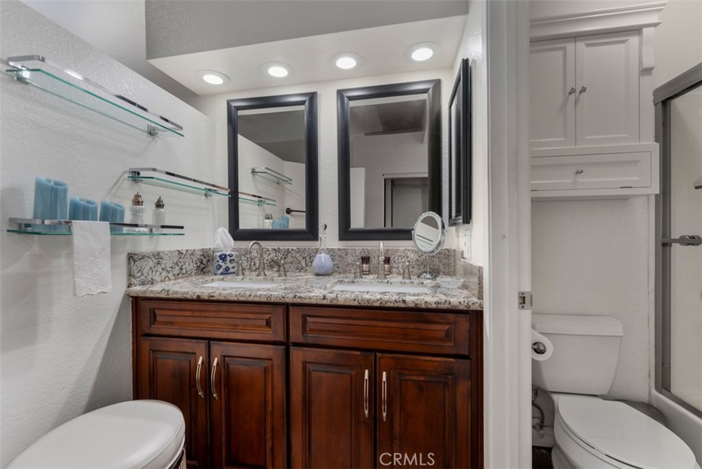 Residential Lease for rent at 133 Pearl, Laguna Niguel CA featuring 1 bed and 2 baths