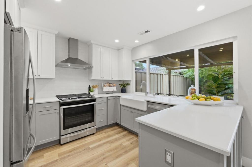 Residential for sale at 6032 Calle De Suerte, San Jose CA featuring 3 beds and 4 baths