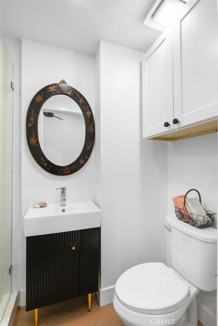 Residential Lease for rent at 274 Cliff Drive 6, Laguna Beach CA featuring 1 bed and 1 bath
