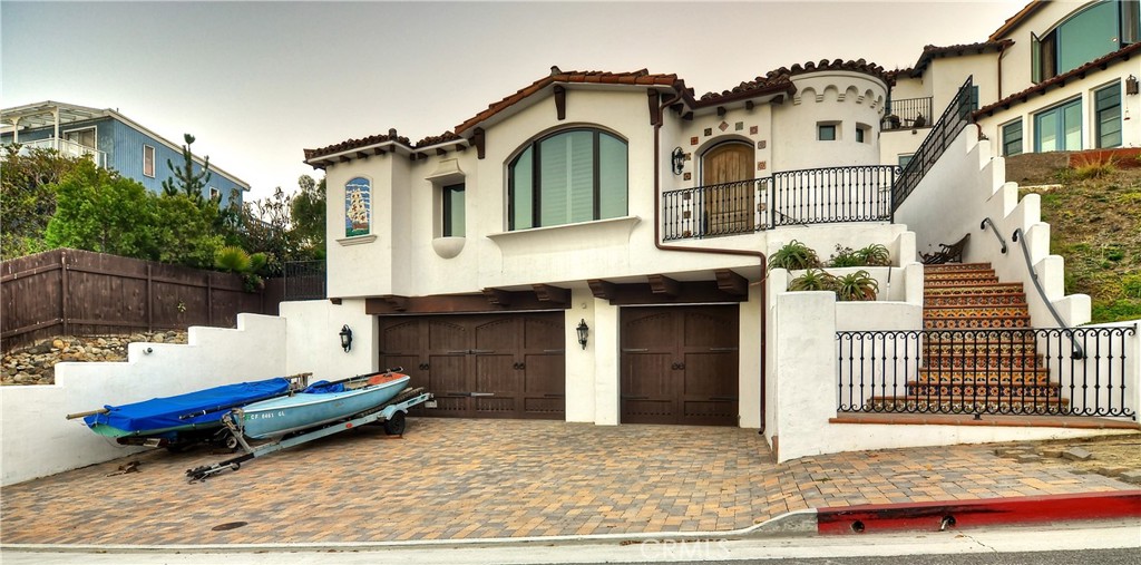 Residential Lease for rent at 33792 Granada Dr, Dana Point CA featuring 2 beds and 2 baths