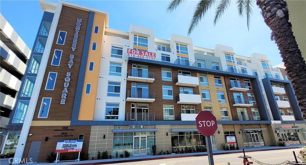 Residential Lease for rent at 168 S Monterey 405, Alhambra CA featuring 1 bed and 2 baths