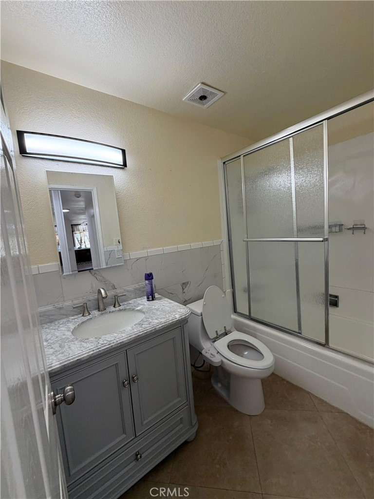 Residential Lease for rent at 1626 Kirby Court, Redlands CA featuring 4 beds and 2 baths