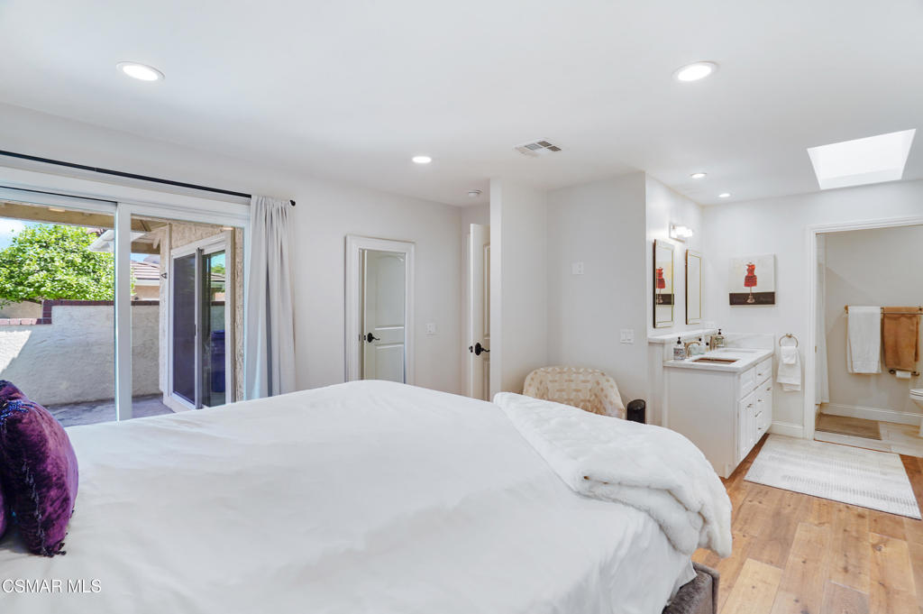 Residential Lease for rent at 2130 Portola Lane, Westlake Village CA featuring 3 beds and 2 baths