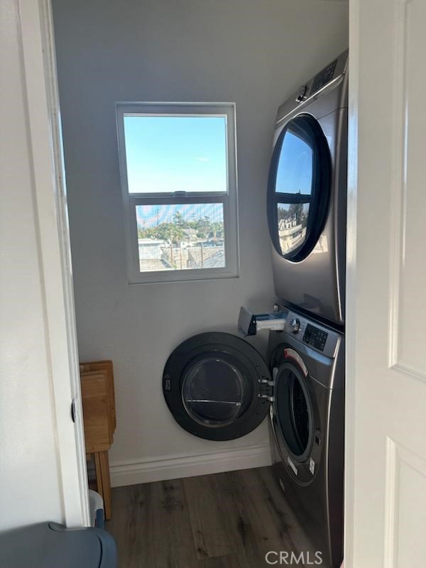 Residential Lease for rent at 510 Short B, Inglewood, Los Angeles County, CA featuring 4 beds and 3 baths