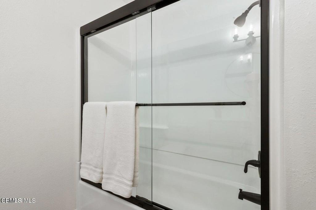 Residential Lease for rent at 5361 Hidalgo Street, Camarillo CA featuring 1 bed and 1 bath