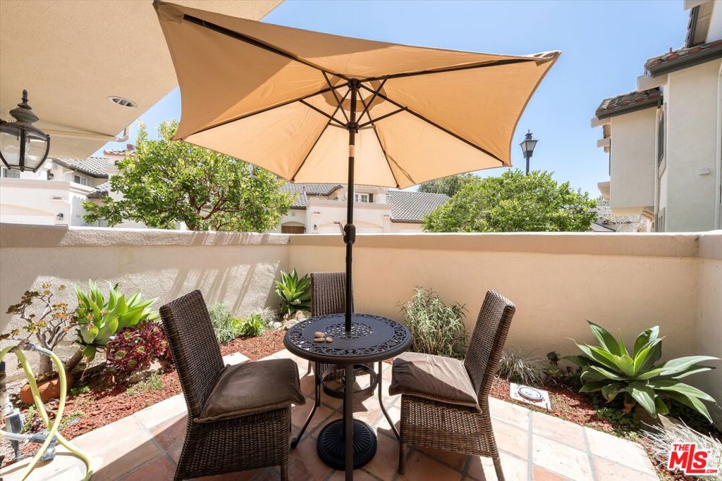 Residential Lease for rent at 1256 Cravens Lane 3, Carpinteria CA featuring 3 beds and 3 baths