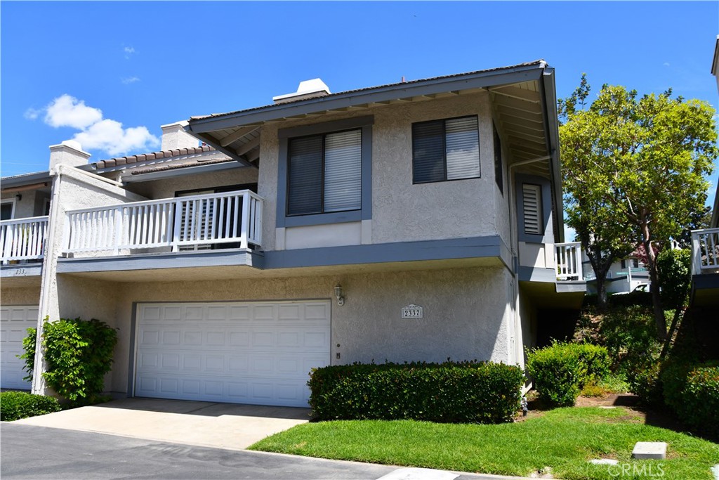 Residential Lease for rent at 2337 E Skyline Drive, Brea CA featuring 3 beds and 2 baths