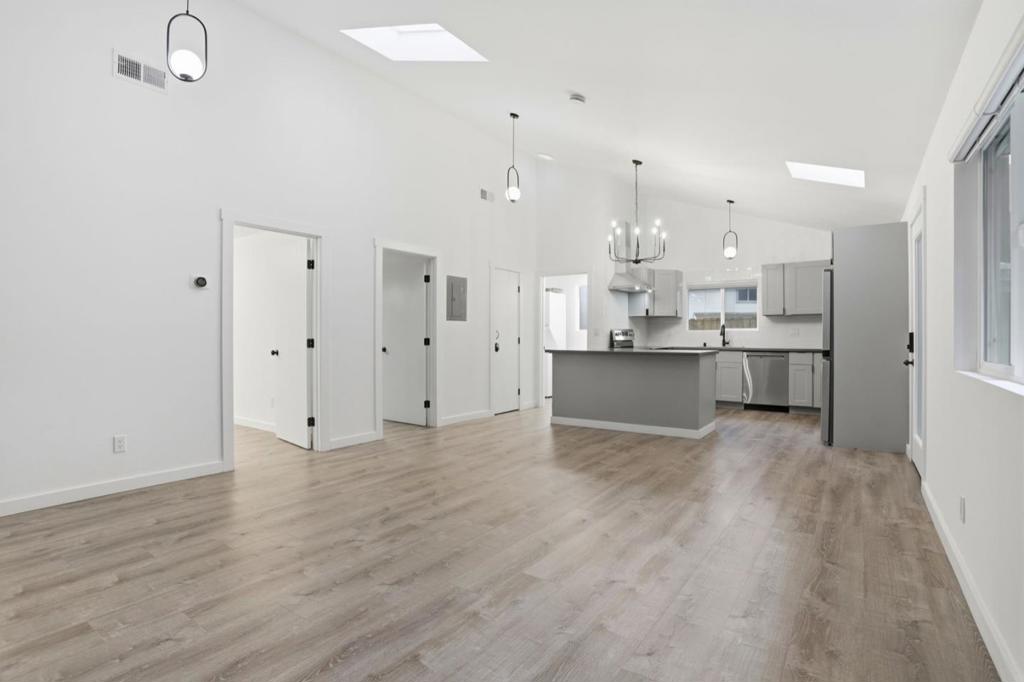 Active for sale at Los Gatos, CA, Los Gatos, CA CA and 3 baths