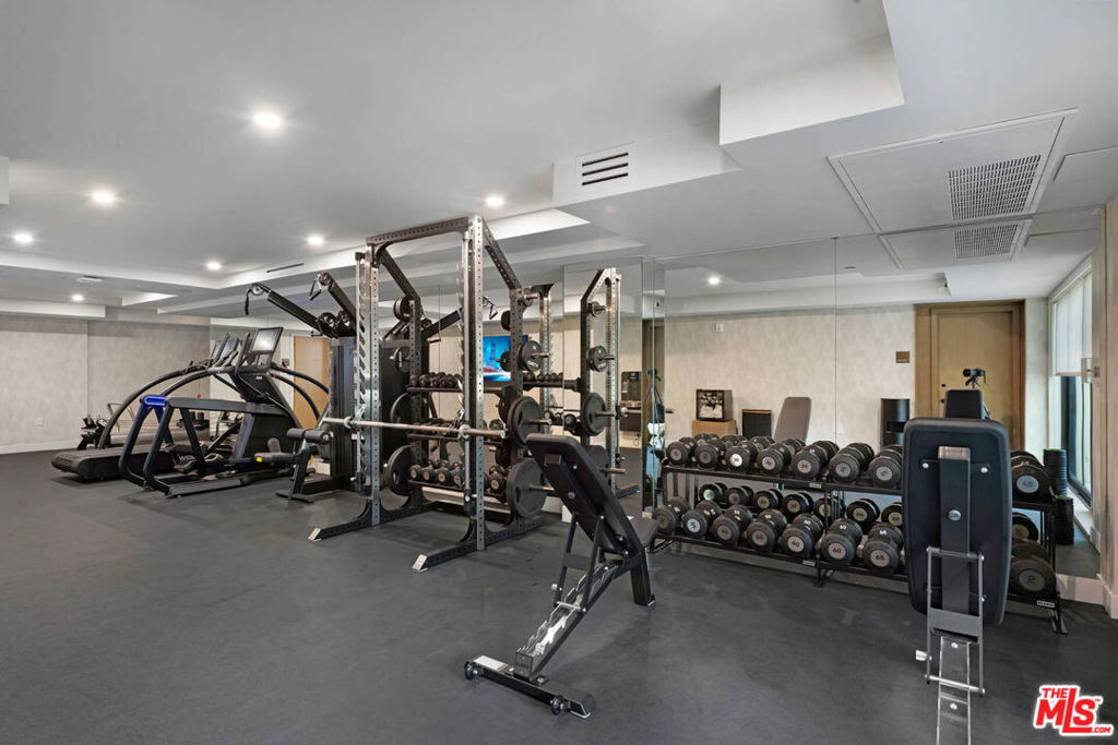 Residential Lease for rent at 333 N Palm Drive 202, Beverly Hills CA featuring 2 beds and 3 baths