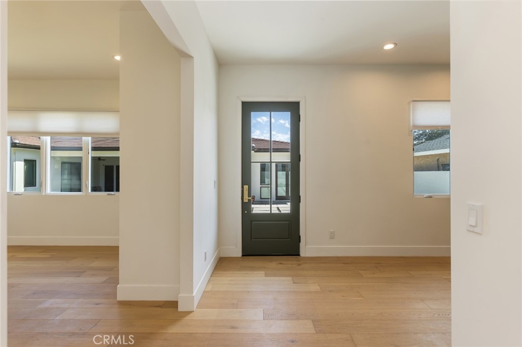 Residential Lease for rent at 9125 Duarte Road 1/2, San Gabriel, Los Angeles County CA featuring 2 beds and 3 baths