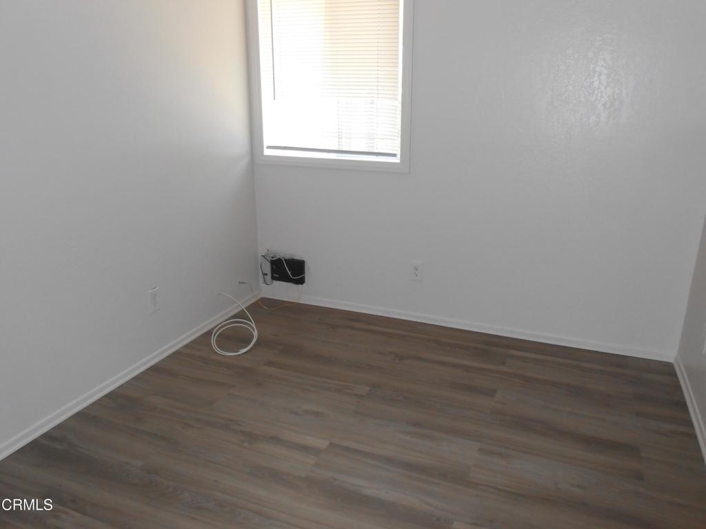Residential Lease for rent at 225 Brett Way, Santa Paula CA featuring 2 beds and 1 bath