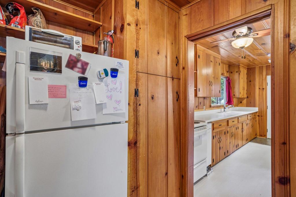 Active for sale at Idyllwild, CA, Idyllwild, CA CA and 1 bath