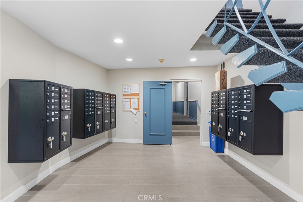 Residential for sale at 4647 Willis 220, Sherman Oaks CA featuring 2 beds and 2 baths