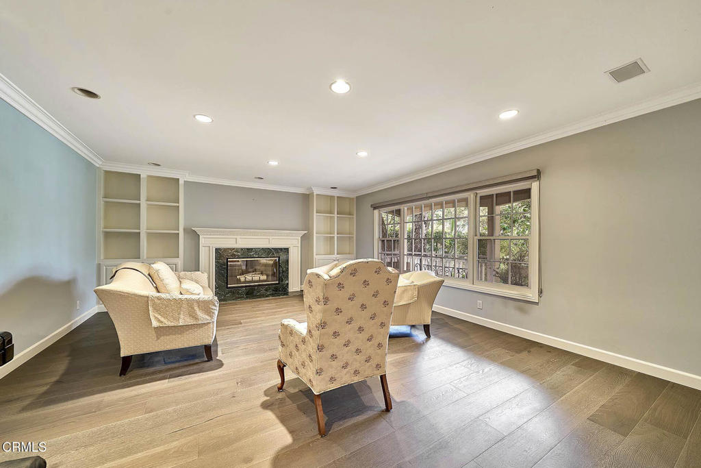 Residential Lease for rent at 4330 Bel Aire Drive, La Canada Flintridge CA featuring 5 beds and 6 baths