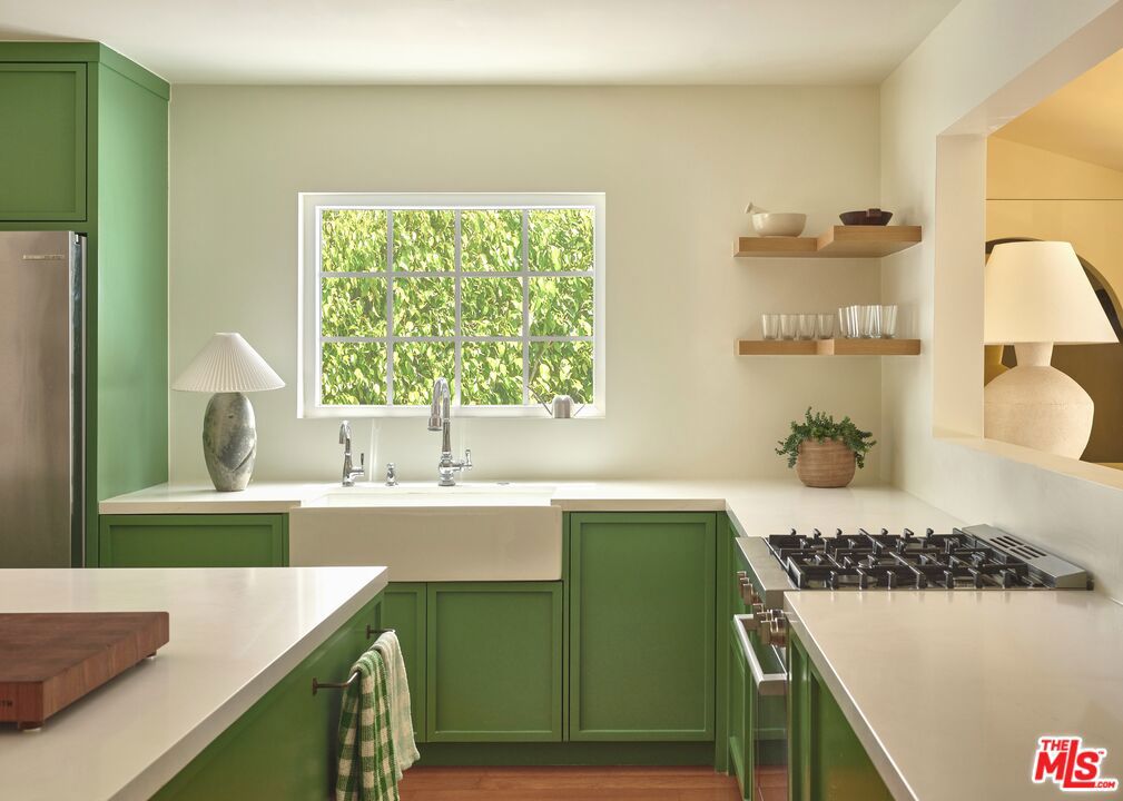 Active for sale at Culver City, CA, Culver City, CA CA and 3 baths