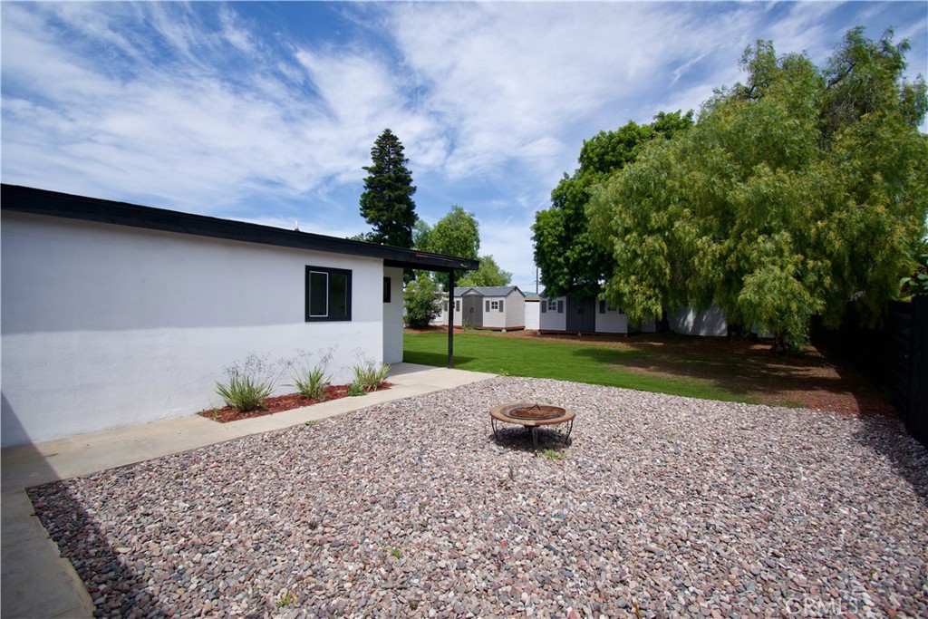 Residential Lease for rent at 820 Iris, Imperial Beach, San Diego County CA featuring 3 beds and 2 baths