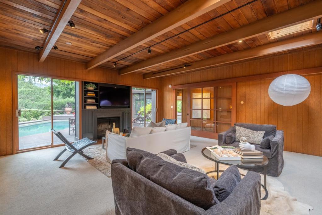 Active for sale at Carmel Valley, CA, Carmel Valley, CA CA and 3 baths