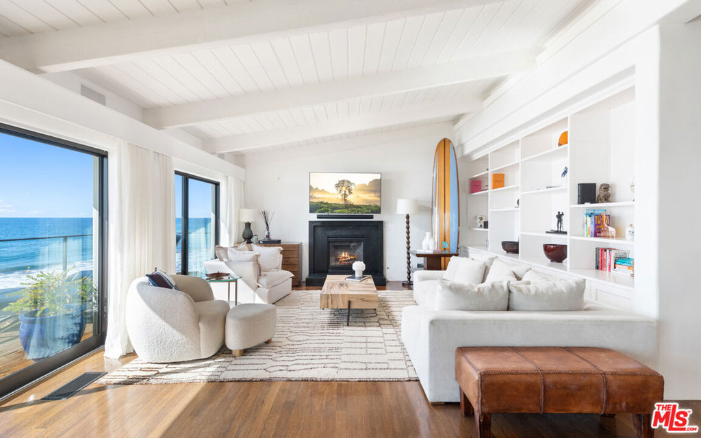 Residential Lease for rent at 31952 1/2 Pacific Coast Highway, Malibu CA featuring 4 beds and 3 baths
