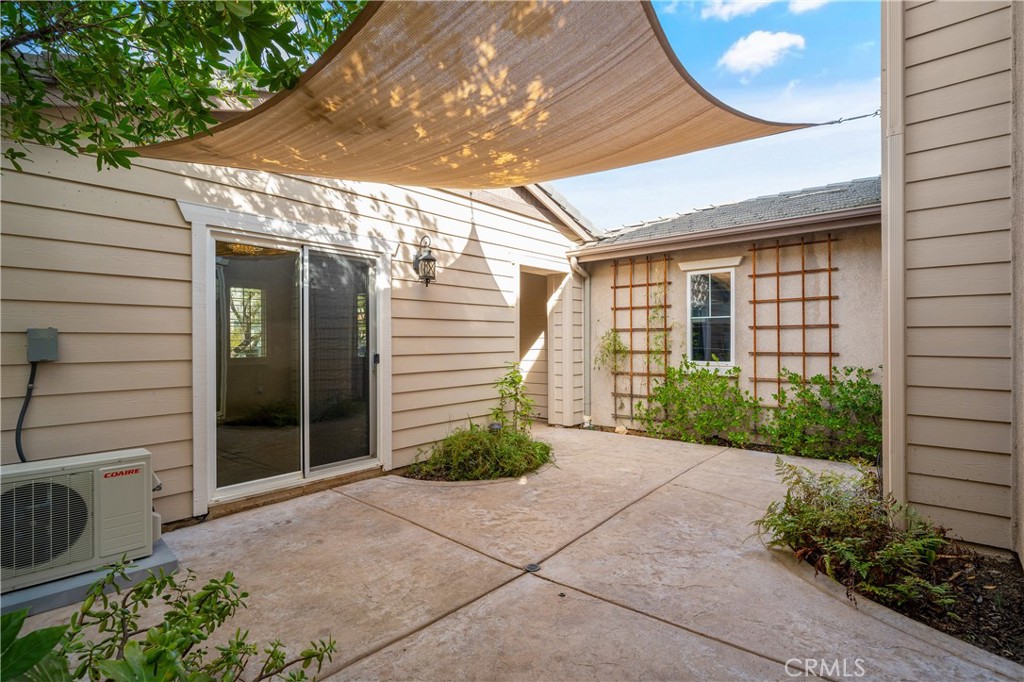 Single Family Residence for rent at 28817 Edenton, Temecula, CA featuring 4 beds and 3 baths