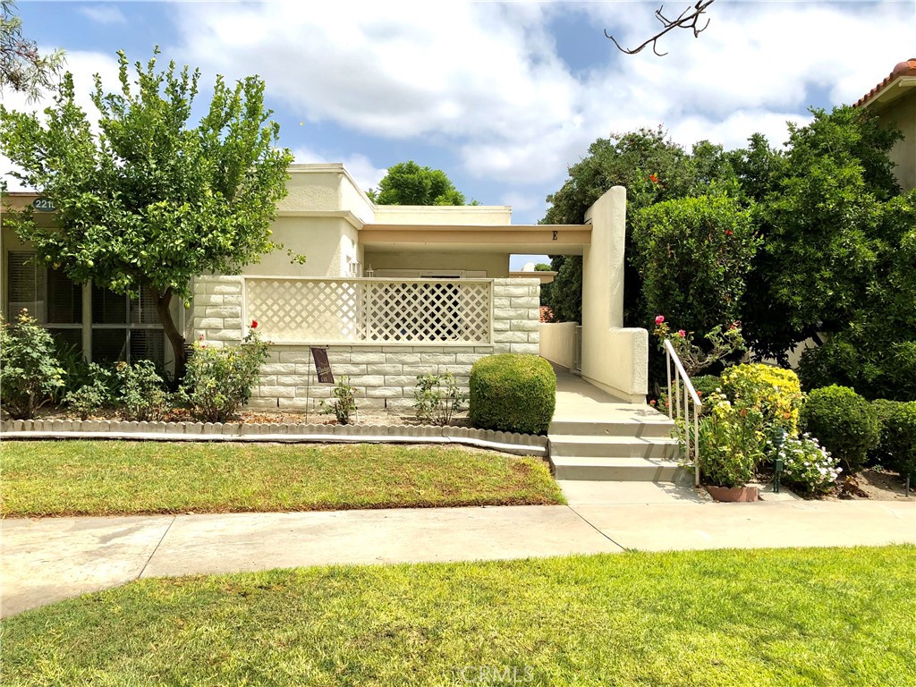 Residential Lease for rent at 2210 VIA MARIPOSA E D, Laguna Woods CA featuring 1 bed and 1 bath