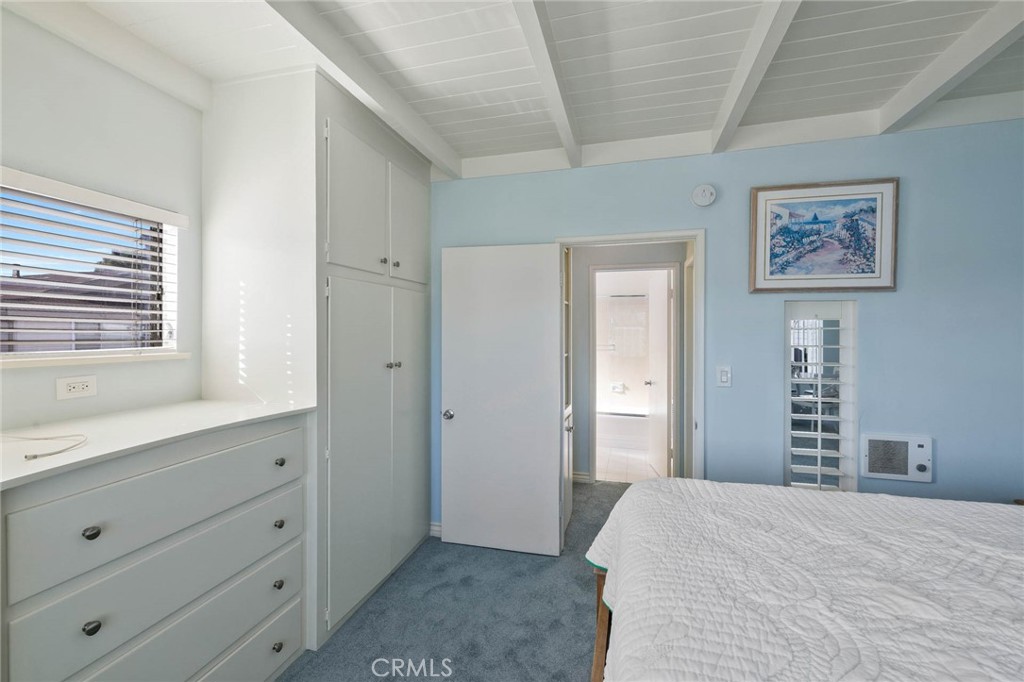 Residential Lease for rent at 1510 1/2 Abalone Place, Newport Beach CA featuring 1 bed and 1 bath