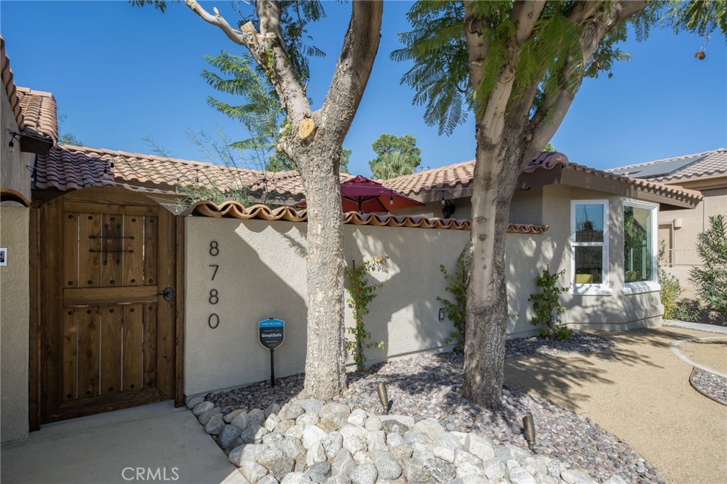 Residential Lease for rent at 8780 Warwick, Desert Hot Springs CA featuring 3 beds and 3 baths