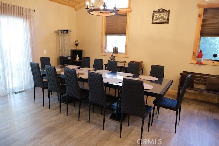 Residential Lease for rent at 154 Mountain Lake, Big Bear Lake CA featuring 4 beds and 3 baths