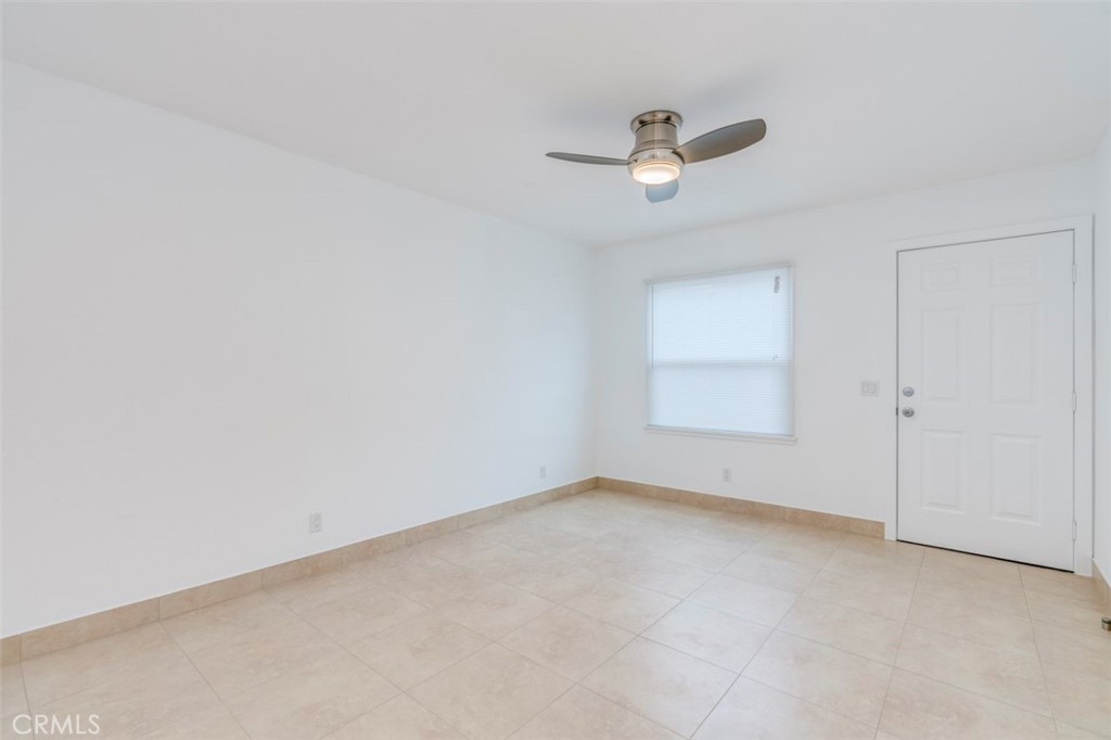 Residential Lease for rent at 501 N Eastwood, Santa Ana CA featuring 1 bed and 1 bath