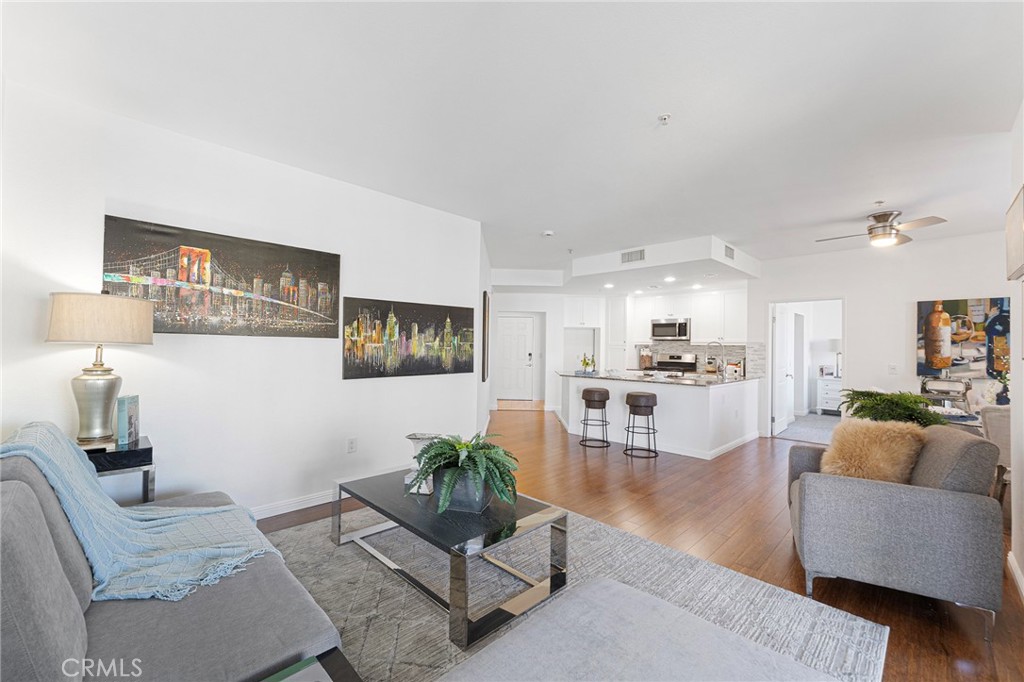 Residential Lease for rent at 2380 Scholarship, Irvine CA featuring 3 beds and 2 baths