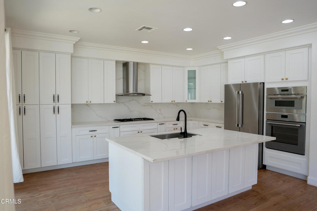 Residential Lease for rent at 4707 Calle Cancun, Camarillo CA featuring 5 beds and 3 baths