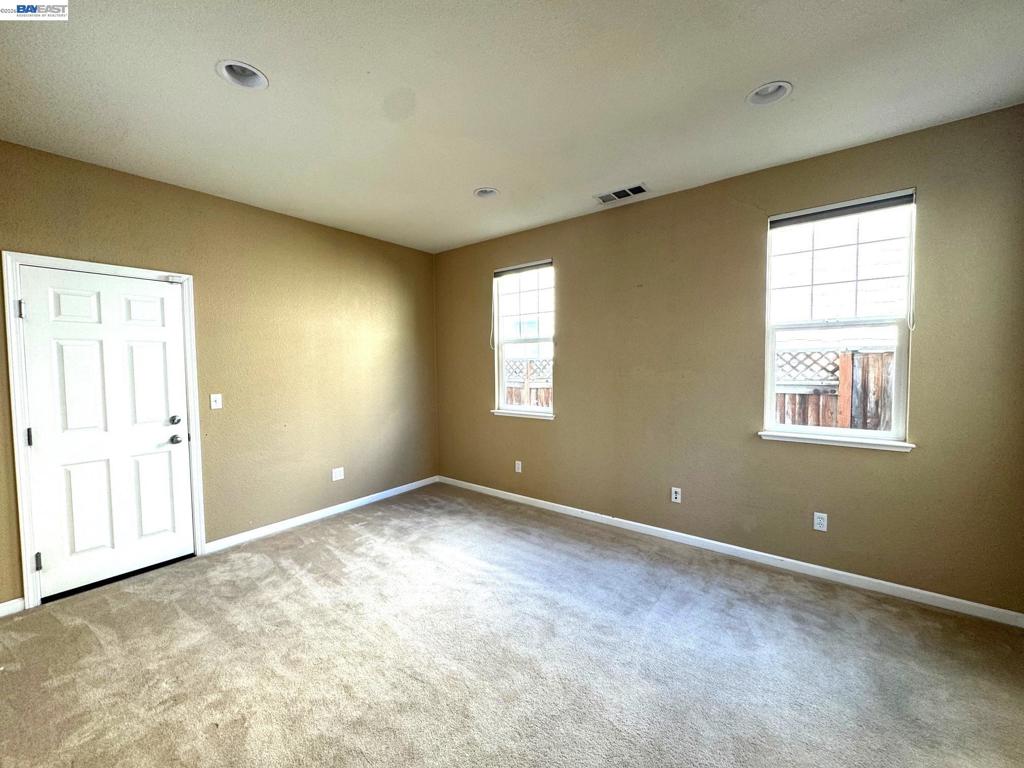 Residential Lease for rent at 1669 Marina Way,, Brentwood CA featuring 5 beds and 3 baths