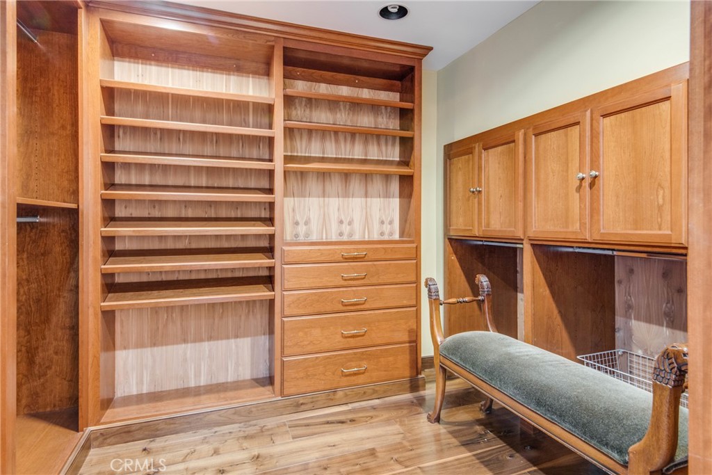Residential Lease for rent at 1409 Via Arco, Palos Verdes Estates CA featuring 5 beds and 7 baths