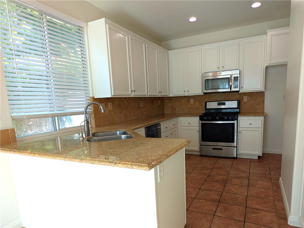 Residential Lease for rent at 1 Halcyon, Aliso Viejo, Orange County CA featuring 4 beds and 3 baths